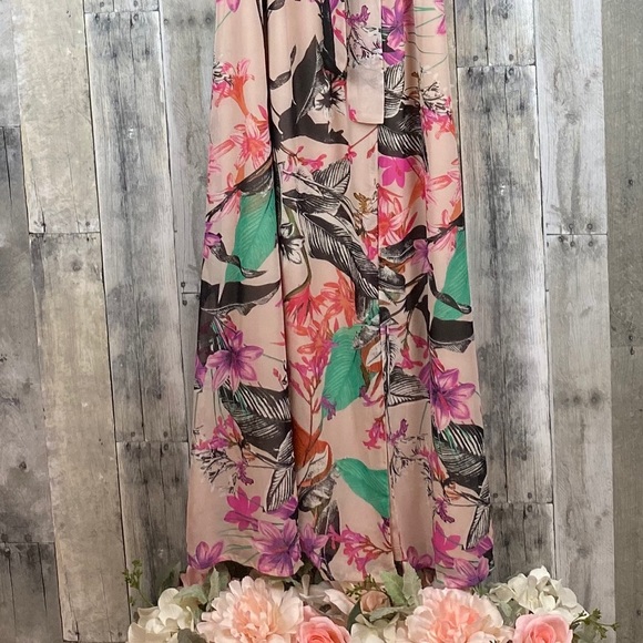 Nine West Floral Shirred Pleated Maxi Dress Size 4 - Picture 5 of 8